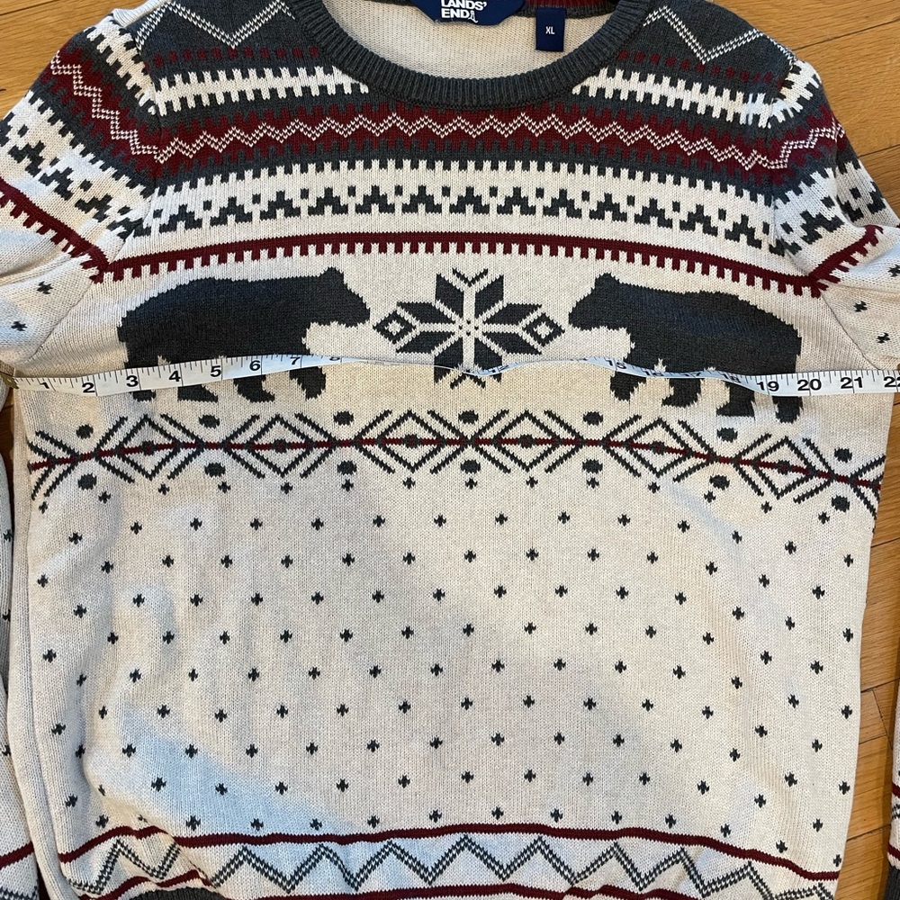 Lands' End Fair Isle Bear Winter Sweater - Picture 5 of 6